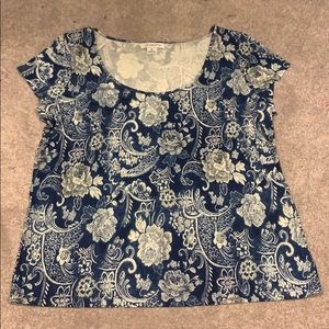 🦄3/$30 Paisley floral top